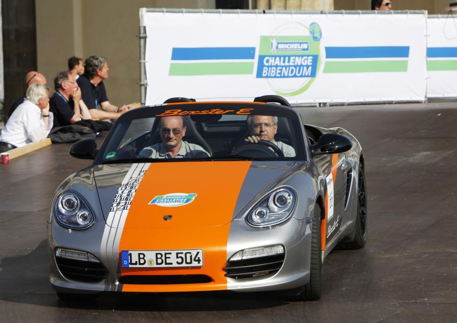  Porsche Boxster E 2011 года  (фото 14 из 17)
